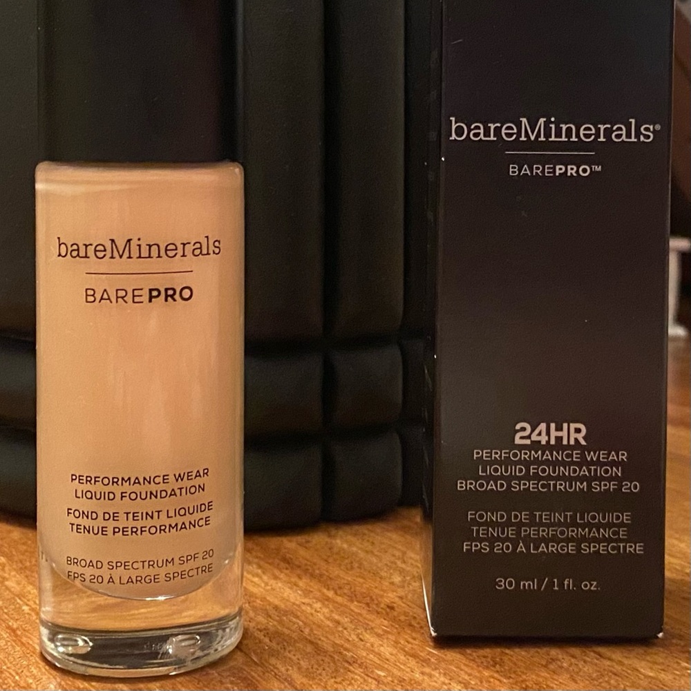 BarePro bareMinerals Performance Wear Liquid Foundation; Shade 04 - Aspen
